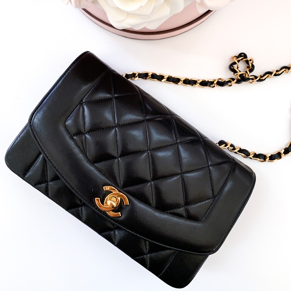 ❌SOLD❌ Chanel Diana Lambskin Black